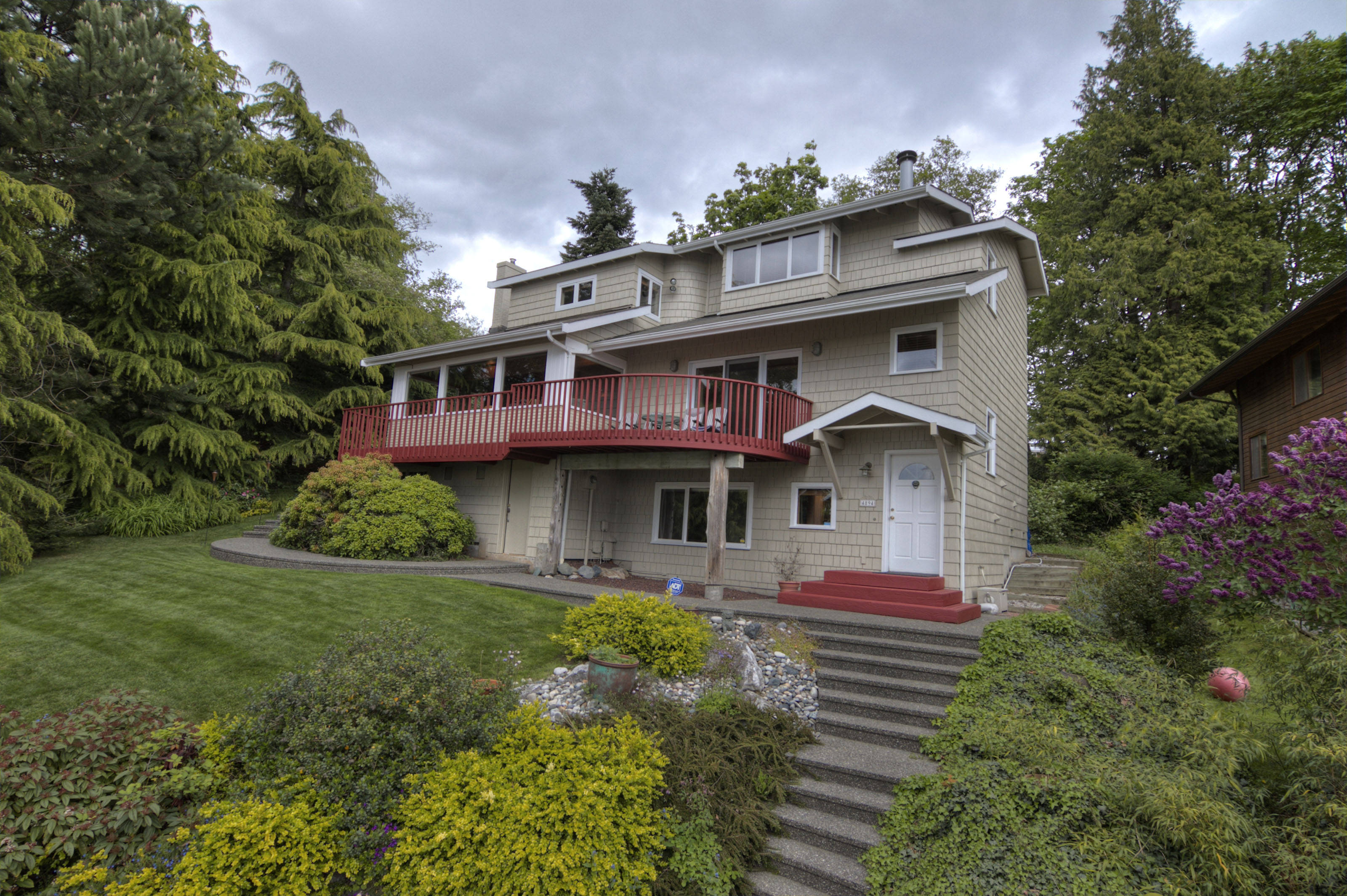 Bellingham area home with a saltwater view